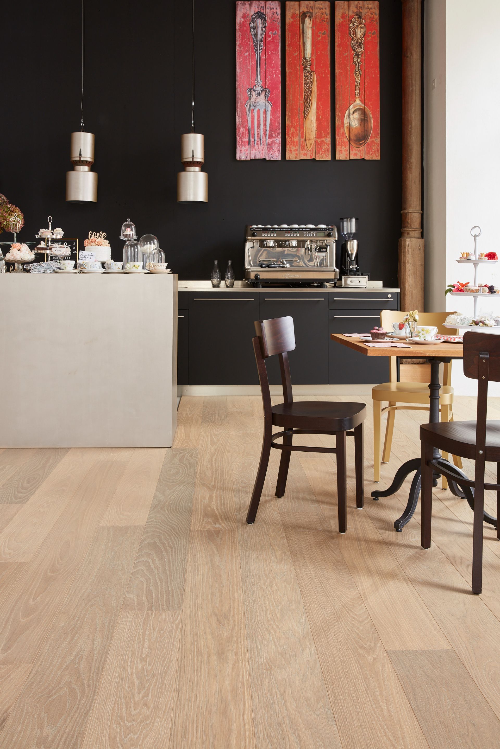 Servicii de curatare pardoseli